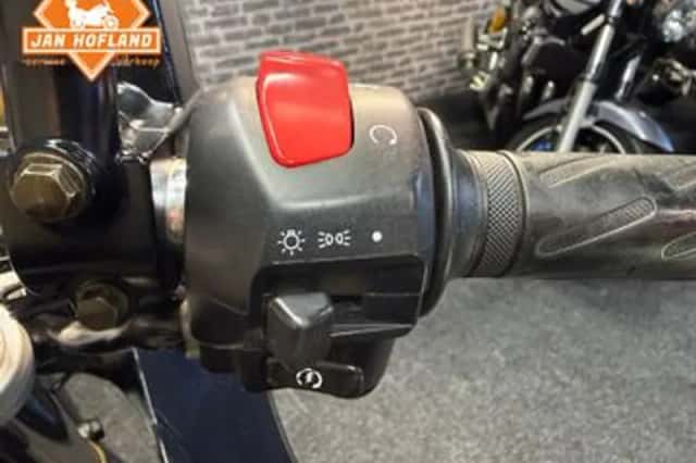 Suzuki GSF (1997) thumbnail 6