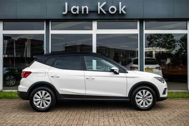 SEAT Arona (2019) thumbnail 6