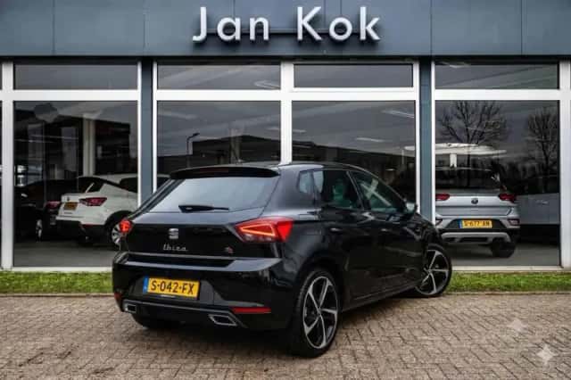 SEAT Ibiza (2023) thumbnail 4