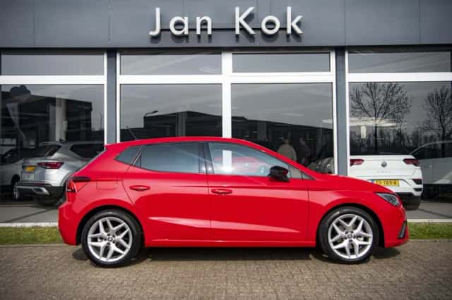 SEAT Ibiza (2021) thumbnail 5