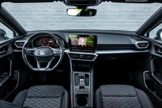 SEAT Leon (2022) thumbnail 5