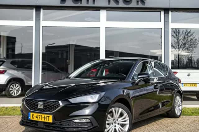 SEAT Leon (2021) thumbnail 1