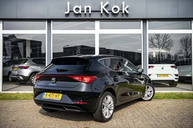 SEAT Leon (2021) thumbnail 4