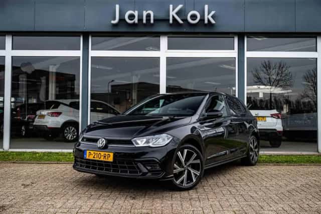 Volkswagen Polo (2022) thumbnail 2