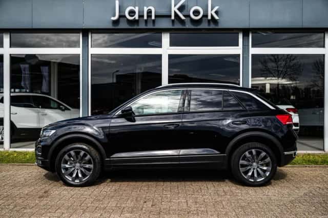 Volkswagen T-Roc (2020) thumbnail 3