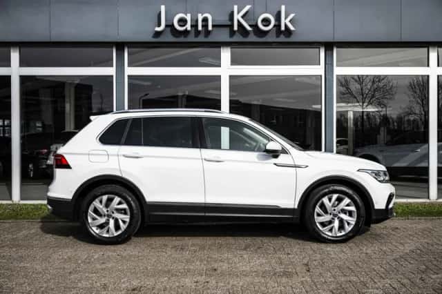 Volkswagen Tiguan (2022) thumbnail 6