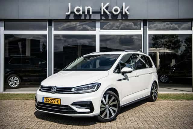 Volkswagen Touran (2019) thumbnail 1