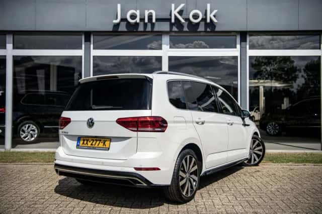 Volkswagen Touran (2019) thumbnail 3