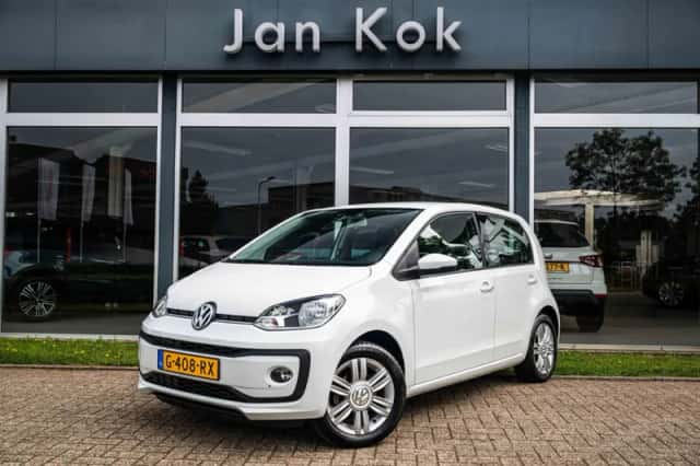 Volkswagen Up! (2019) thumbnail 2