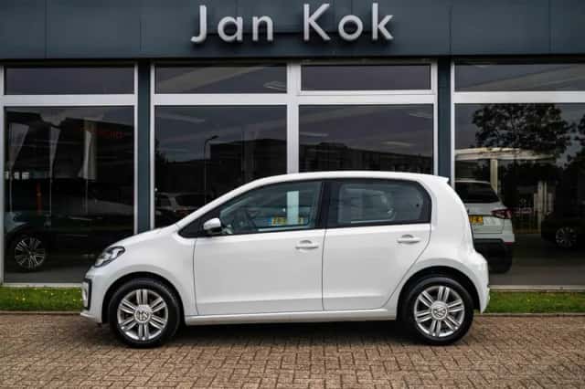 Volkswagen Up! (2019) thumbnail 3