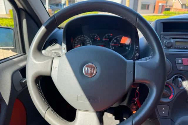 Fiat Panda (2008) thumbnail 5