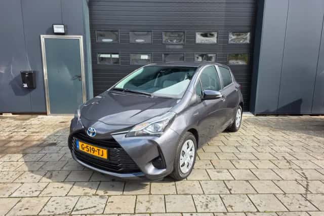 Toyota Yaris (2020) thumbnail 1