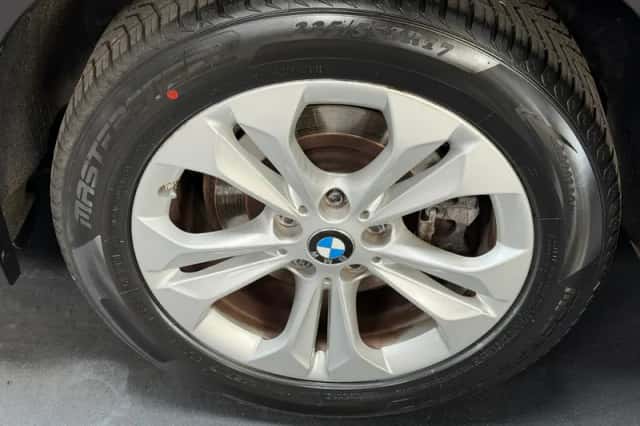 BMW X1 (2021) thumbnail 6