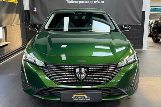 Peugeot 308 (2023) thumbnail 4