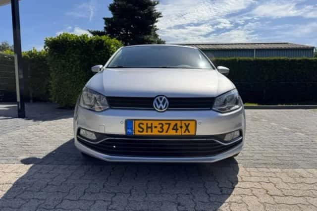 Volkswagen Polo (2017) thumbnail 1