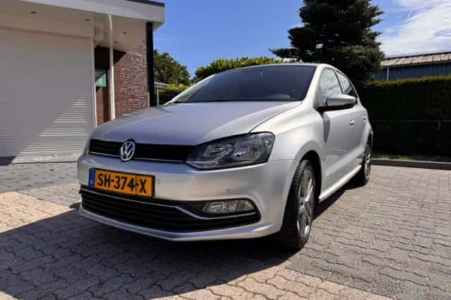 Volkswagen Polo (2017) thumbnail 2