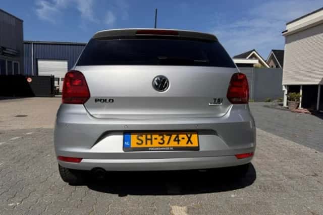 Volkswagen Polo (2017) thumbnail 4