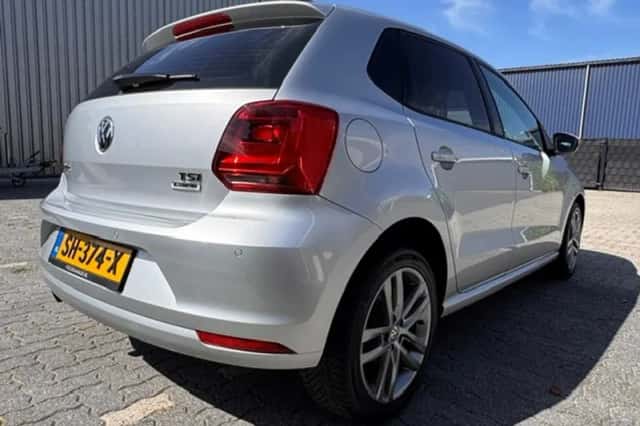 Volkswagen Polo (2017) thumbnail 5
