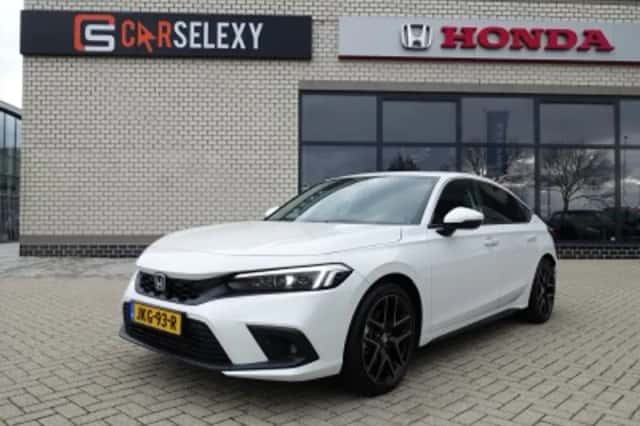 Honda Civic (2025) thumbnail 1