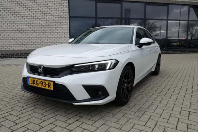Honda Civic (2025) thumbnail 3