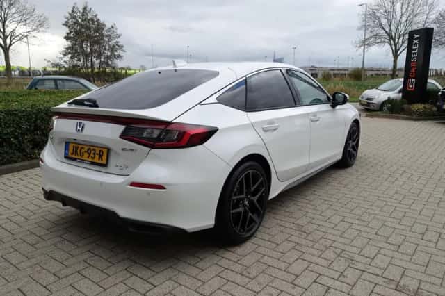 Honda Civic (2025) thumbnail 6