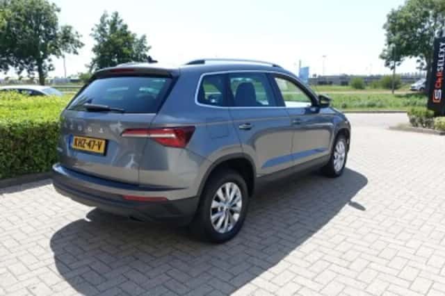 Škoda Karoq (2023) thumbnail 5