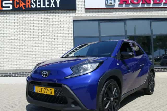 Toyota Aygo (2023) thumbnail 1