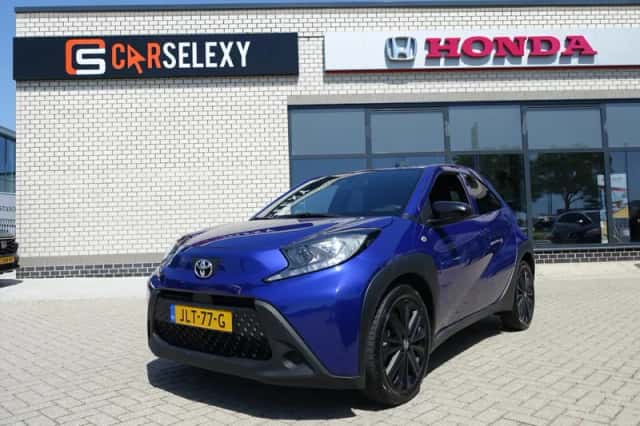 Toyota Aygo (2023) thumbnail 2