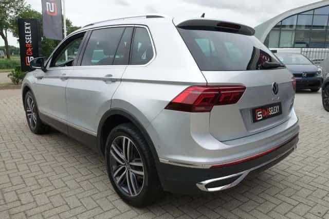 Volkswagen Tiguan (2023) thumbnail 4