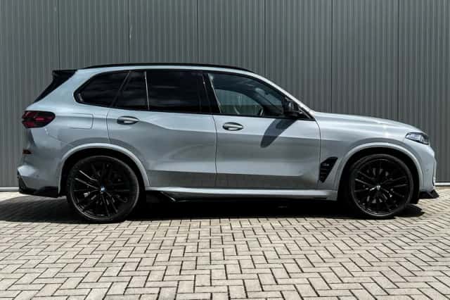 BMW X5 (2024) thumbnail 2