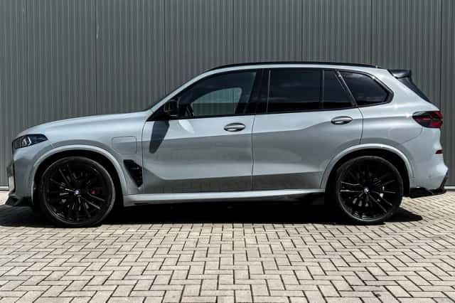 BMW X5 (2024) thumbnail 4