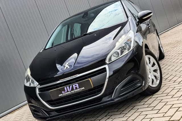 Peugeot 208 (2018) thumbnail 3