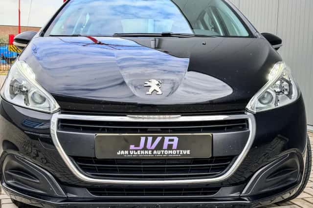 Peugeot 208 (2018) thumbnail 6