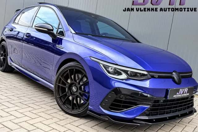 Volkswagen Golf (2021) thumbnail 1