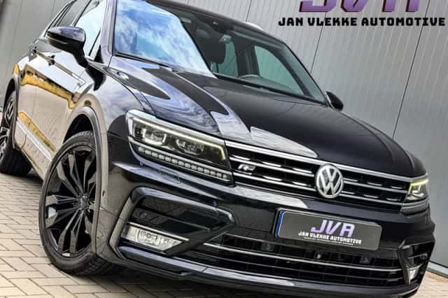 Volkswagen Tiguan (2016) thumbnail 1