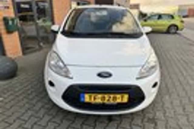 Ford Ka (2012) thumbnail 2