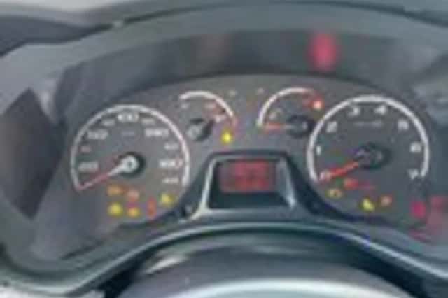 Ford Ka (2012) thumbnail 12