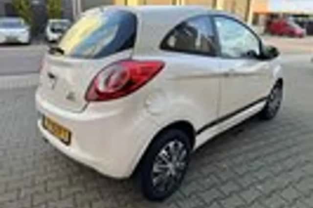 Ford Ka (2012) thumbnail 7