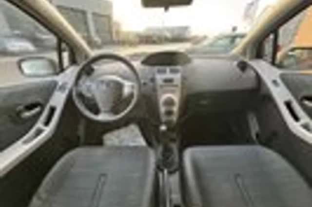 Toyota Yaris (2008) thumbnail 12