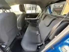 Toyota Yaris thumbnail 13