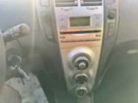 Toyota Yaris thumbnail 15