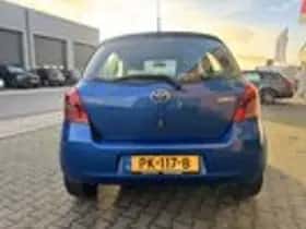 Toyota Yaris thumbnail 5
