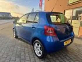 Toyota Yaris thumbnail 6