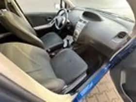 Toyota Yaris thumbnail 10
