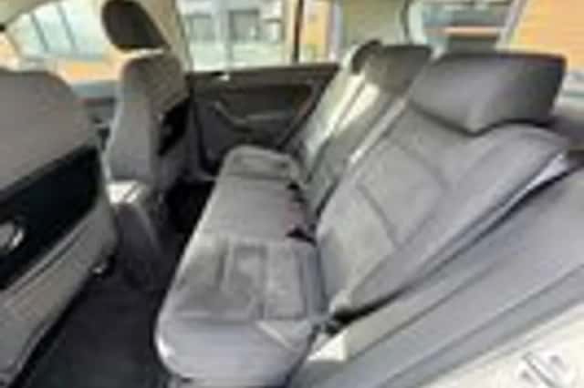 Volkswagen Golf (2011) thumbnail 11
