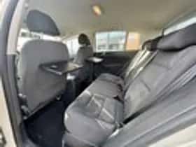Volkswagen Golf thumbnail 12