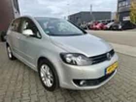 Volkswagen Golf thumbnail 3