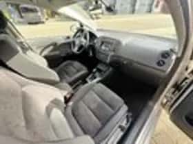 Volkswagen Golf thumbnail 10