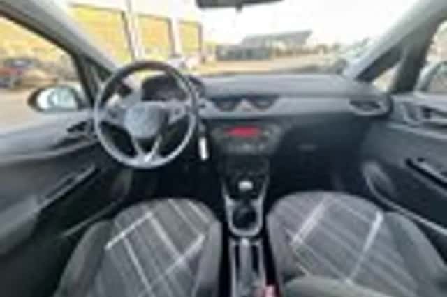 Opel Corsa (2016) thumbnail 12