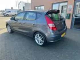 Hyundai i30 thumbnail 3